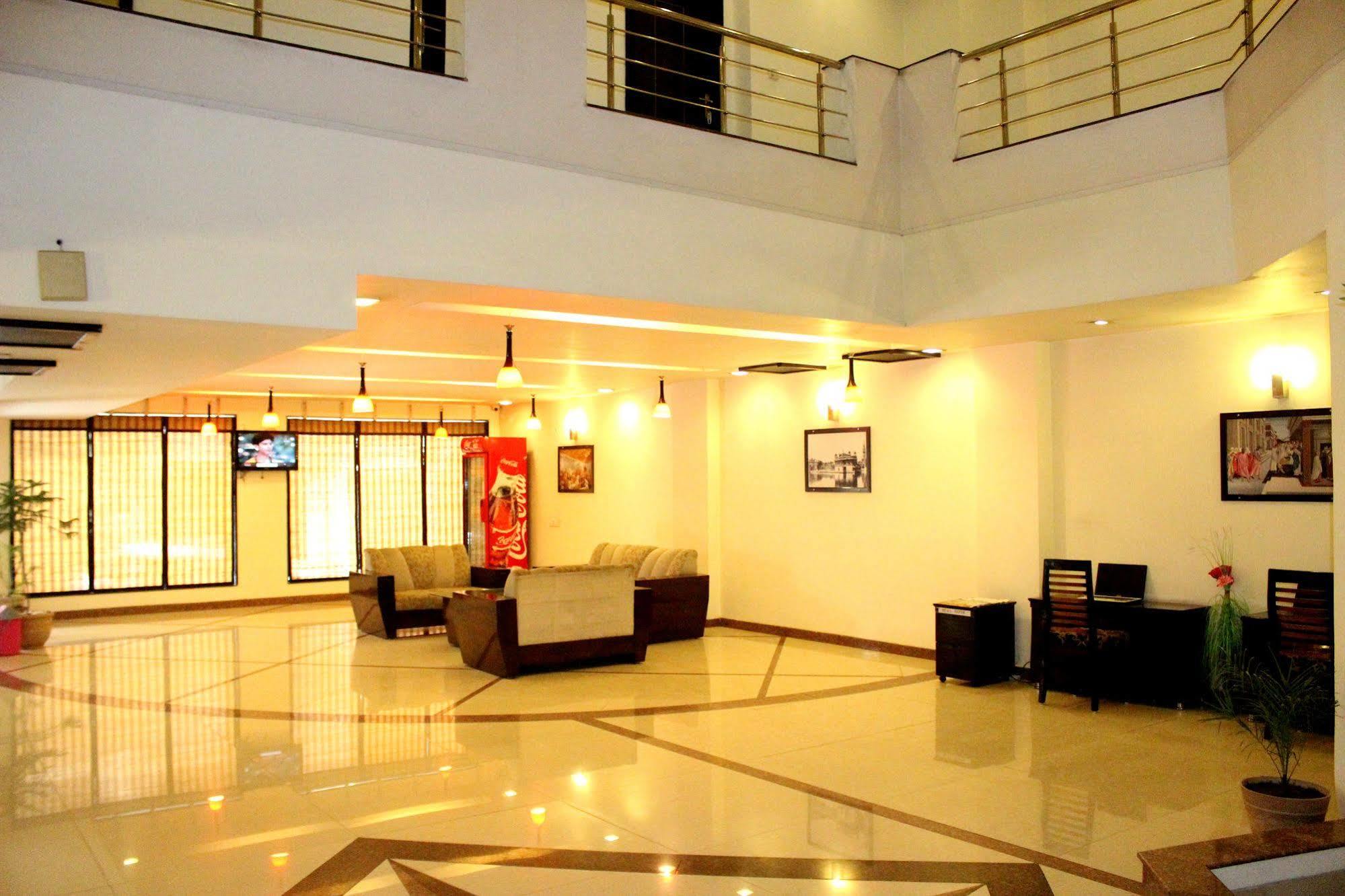 Hotel Hong Kong Inn Amritsar Exteriér fotografie